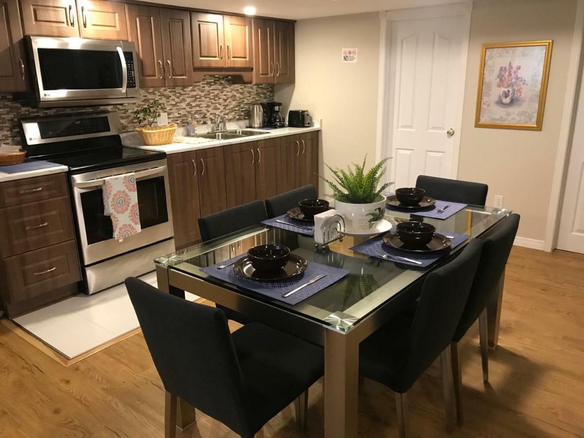 Self Check-In Spacious Apartment With Full Kitchen Ottawa Esterno foto