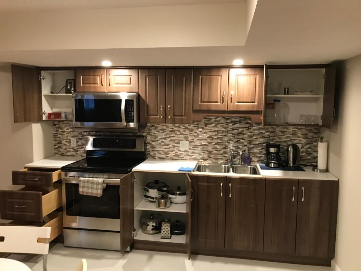 Self Check-In Spacious Apartment With Full Kitchen Ottawa Esterno foto