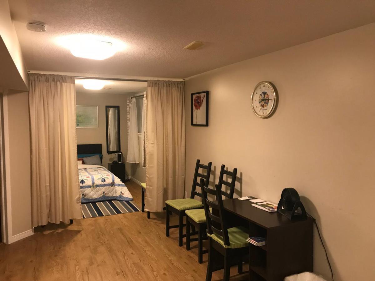 Self Check-In Spacious Apartment With Full Kitchen Ottawa Esterno foto